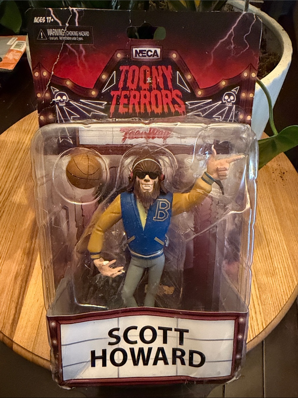 NECA Tony Terrors Scott Howard Figure - Blue & Yellow
